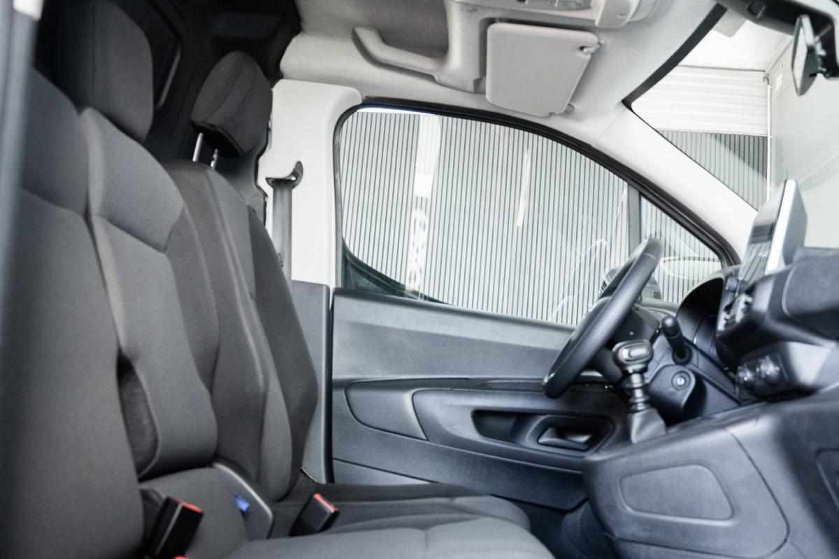 toyota-proace-city-1-5-102cv-2023-diesel-1499cc