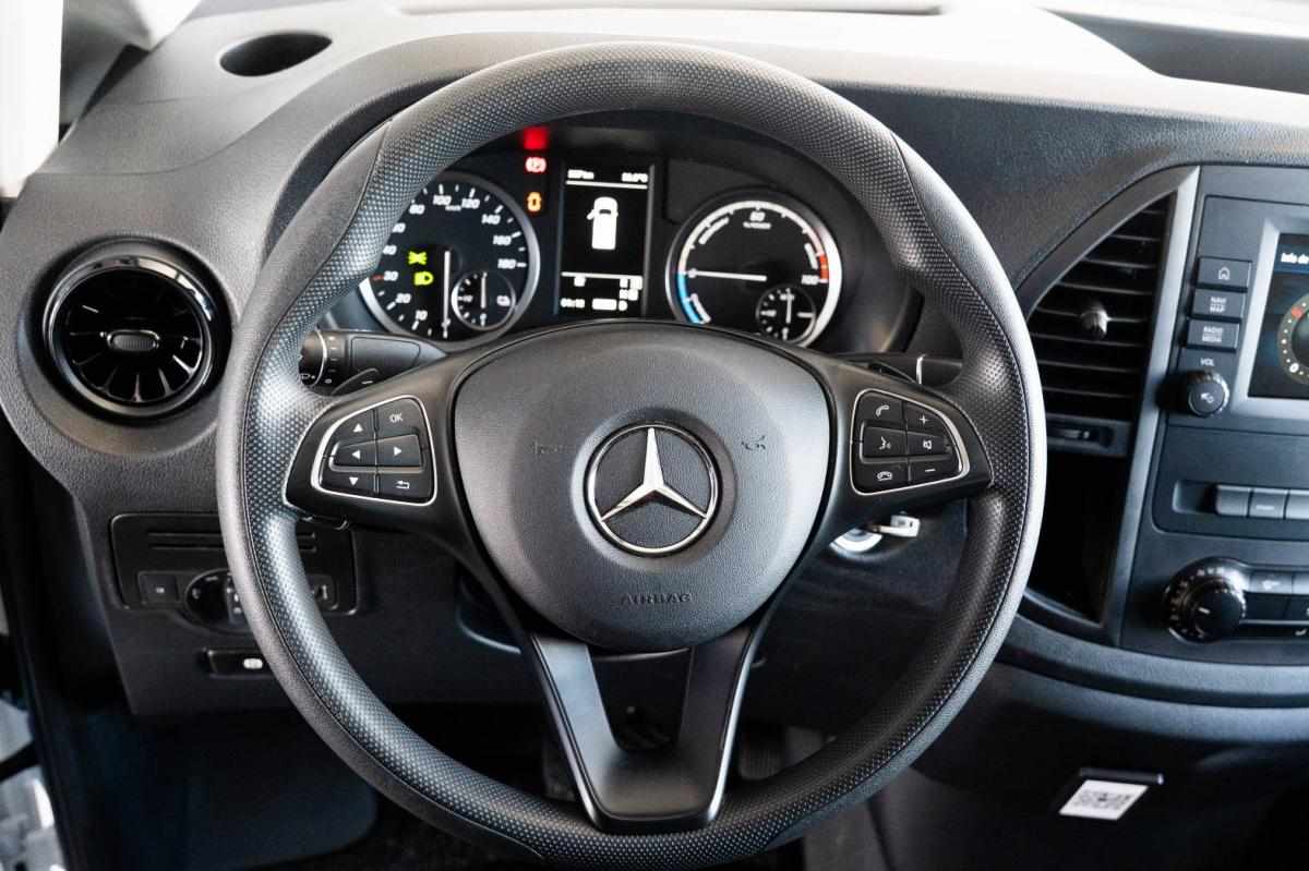 mercedes-benz-vito-41-kwh-2023-eletrico