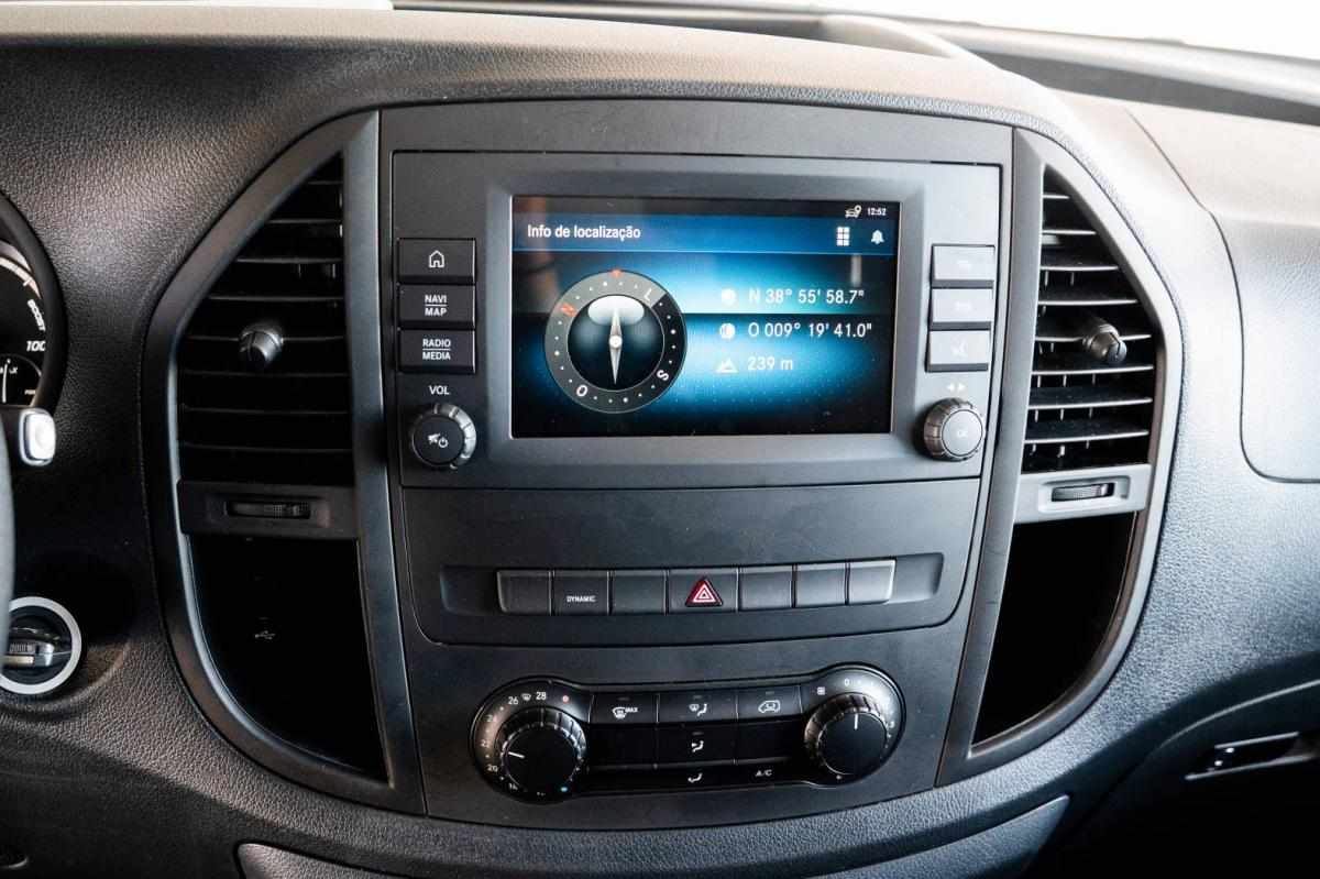 mercedes-benz-vito-41-kwh-2023-eletrico
