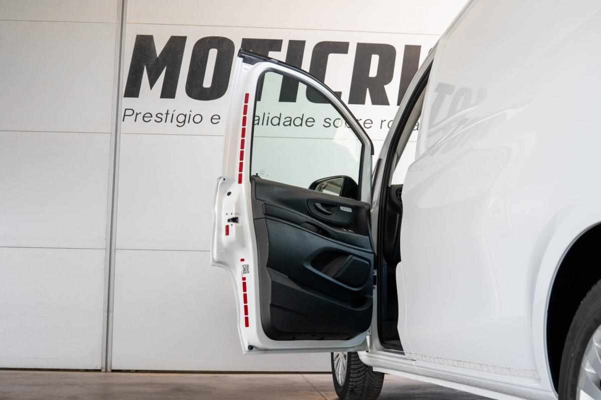 mercedes-benz-vito-41-kwh-2023-eletrico