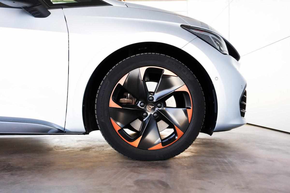 cupra-born-79-kwh-e-boost-2023-eletrico