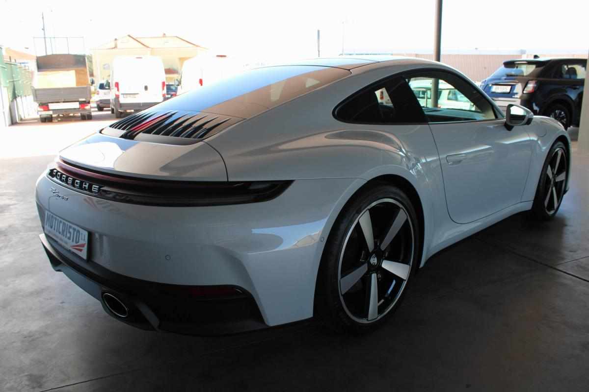 porsche-911-carrera-3-0-2025-gasolina-2981cc