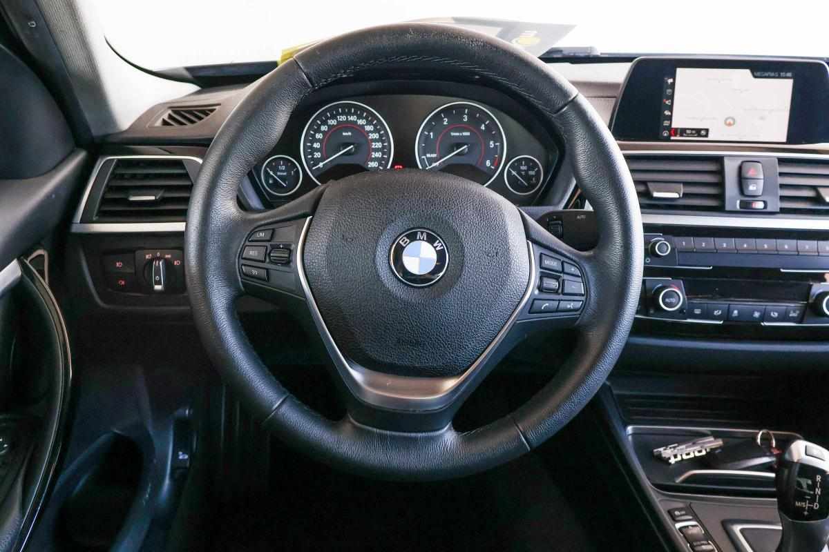 bmw-serie-3-318d-xdrive-2018-diesel-1995cc