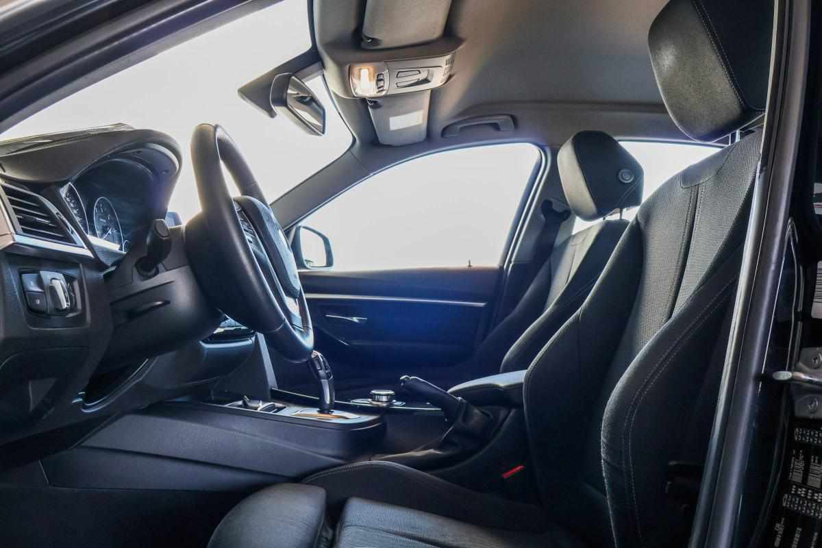 bmw-serie-3-318d-xdrive-2018-diesel-1995cc