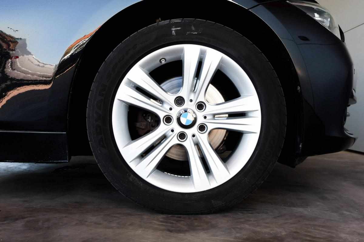 bmw-serie-3-318d-xdrive-2018-diesel-1995cc