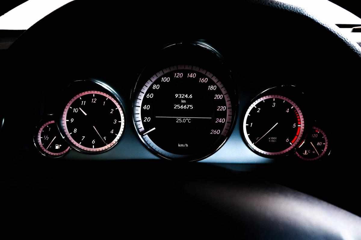 mercedes-benz-classe-e-e-250-cdi-coupe-blueefficiency-2010-diesel-2143cc