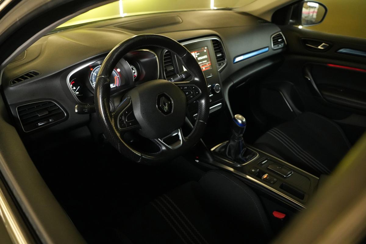 renault-megane-sport-tourer-2019-diesel-1461cc