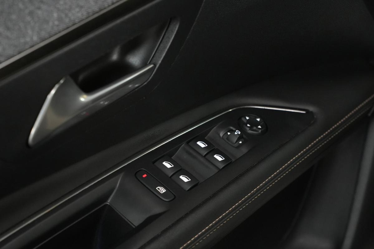 peugeot-3008-2020-diesel-1499cc