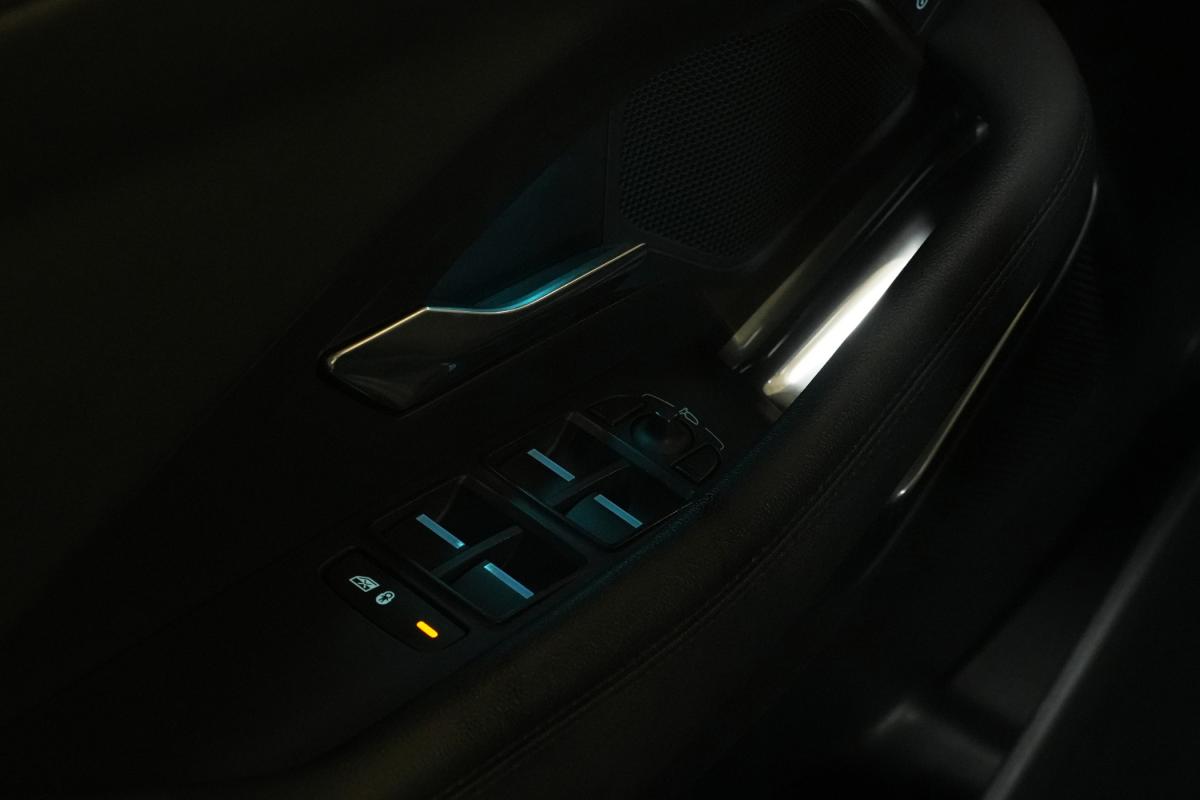 jaguar-f-pace-2019-diesel-1999cc