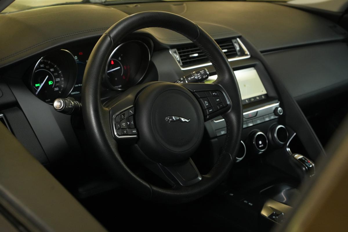 jaguar-f-pace-2019-diesel-1999cc