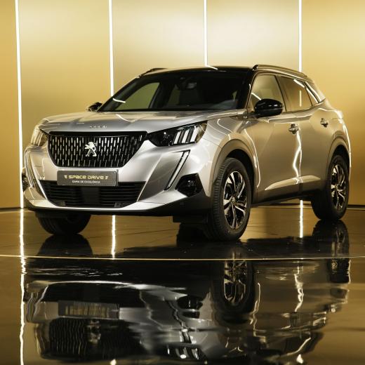 peugeot-2008-2021-gasolina-1199cc