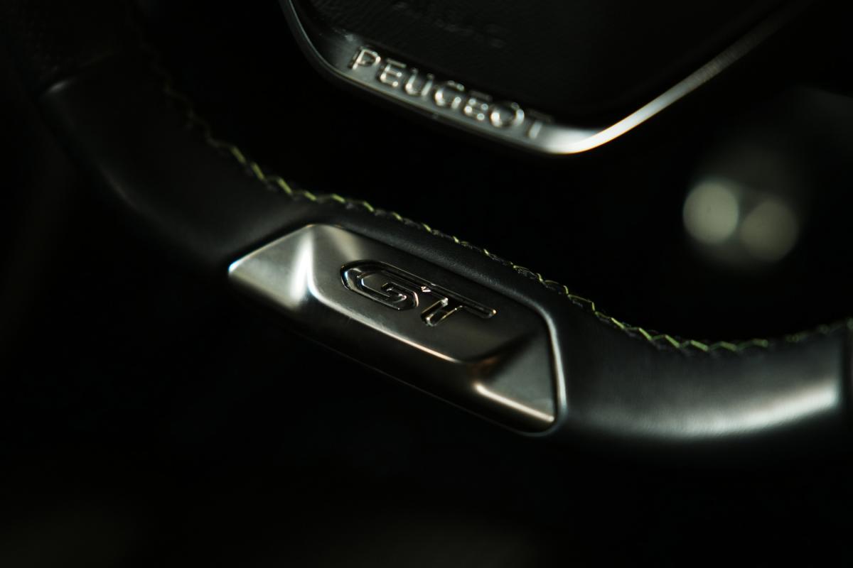 peugeot-2008-2021-gasolina-1199cc