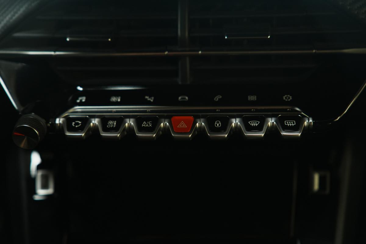peugeot-2008-2021-gasolina-1199cc