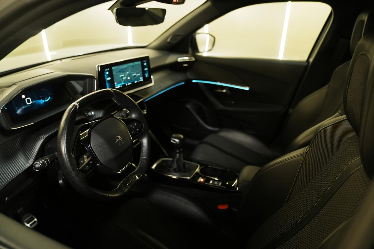 peugeot-2008-2021-gasolina-1199cc