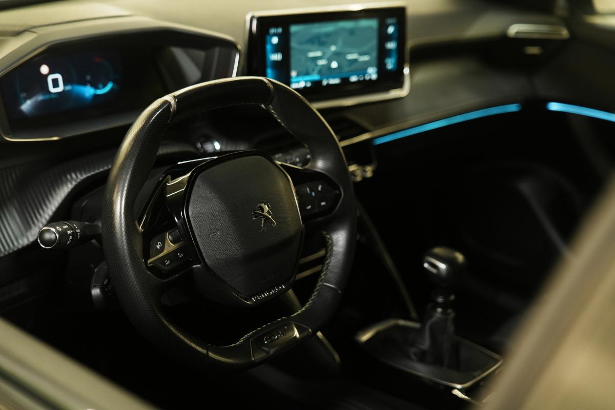 peugeot-2008-2021-gasolina-1199cc