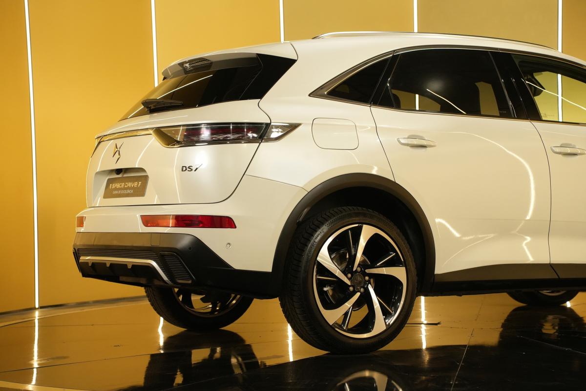 ds-ds-7-crossback-2022-diesel-1499cc