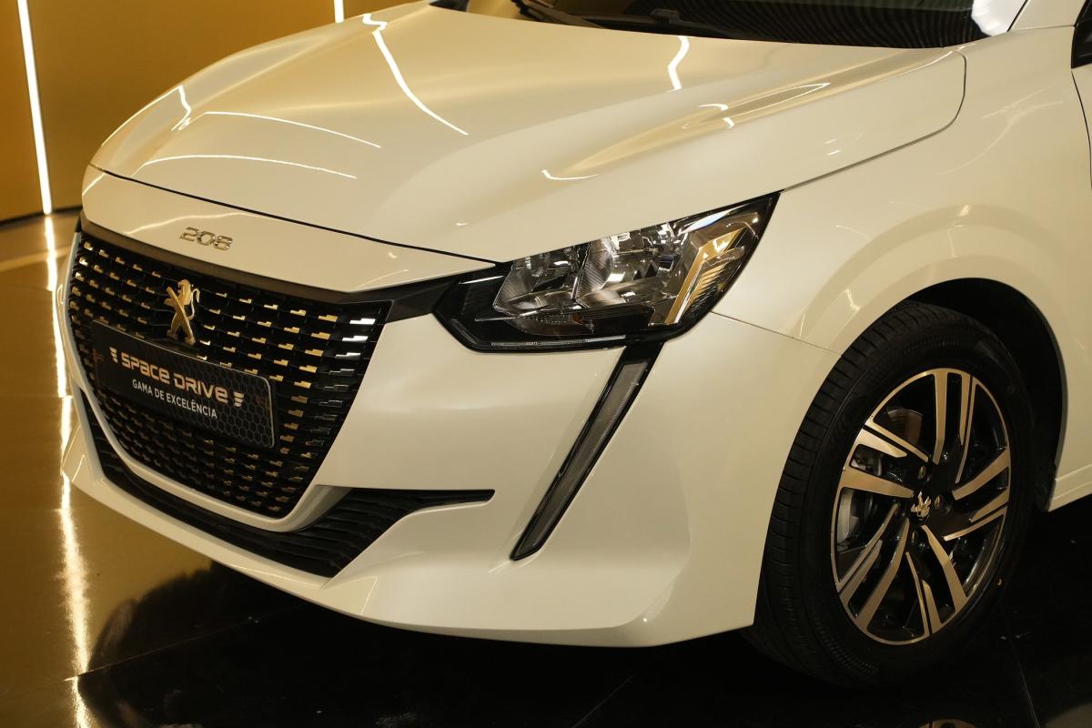 peugeot-208-2020-diesel-1499cc