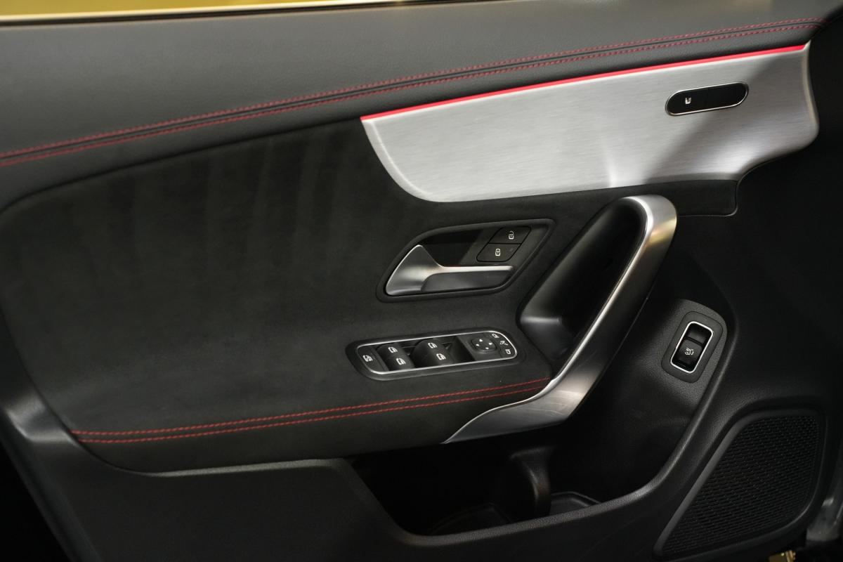 mercedes-benz-cla-2019-diesel-1950cc