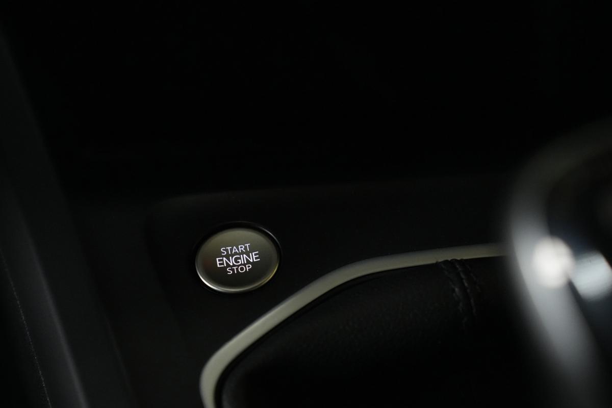 volkswagen-golf-variant-2021-diesel-1968cc