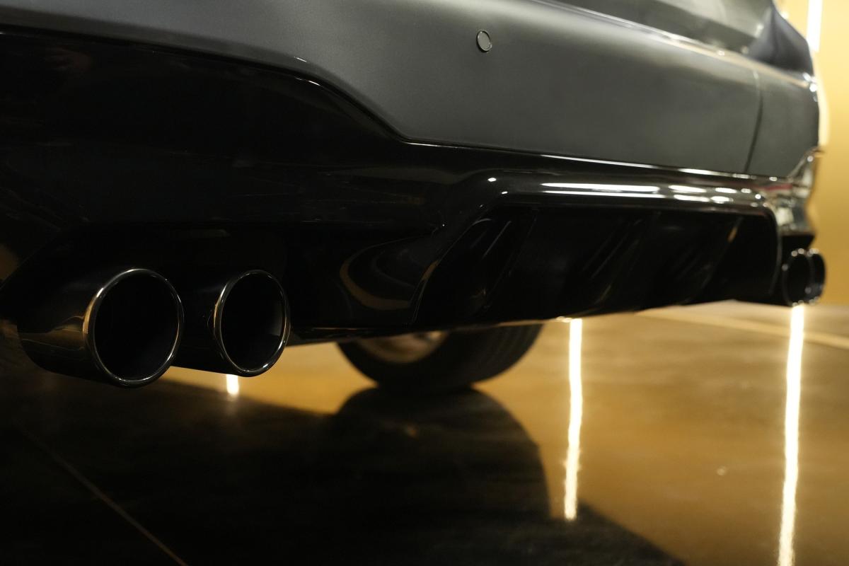 bmw-serie-5-2022-hibrido-a-gasolina-1998cc