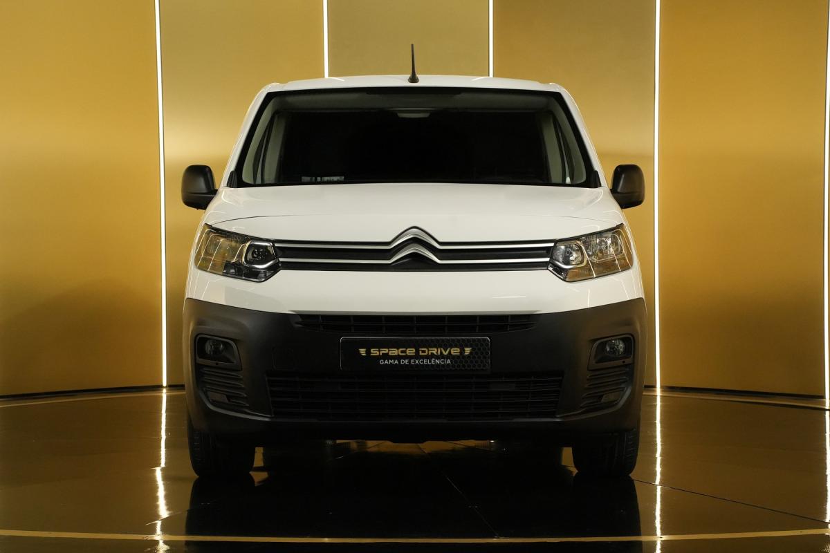 citroen-berlingo-2021-diesel-1499cc