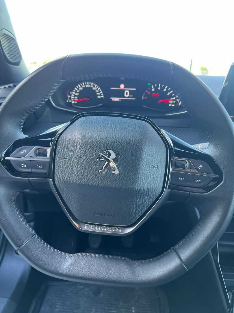 peugeot-2008-2023-gasolina-1199cc