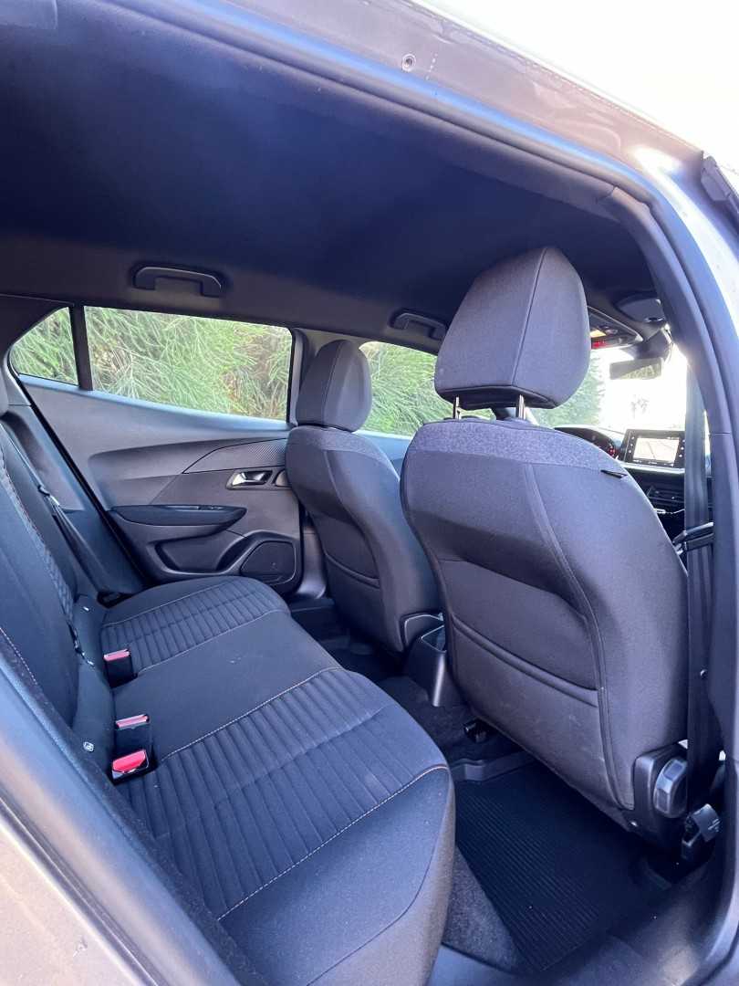 peugeot-2008-2023-gasolina-1199cc