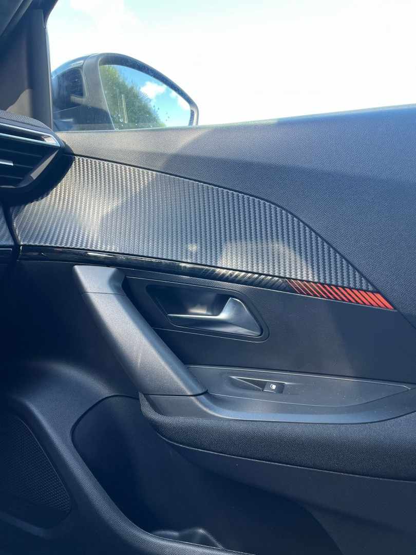 peugeot-2008-2023-gasolina-1199cc