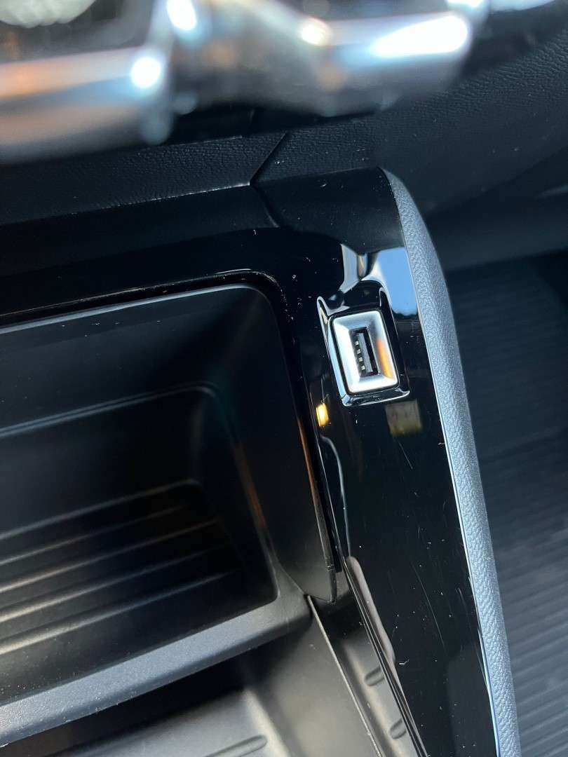 peugeot-2008-2023-gasolina-1199cc