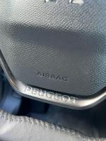 peugeot-2008-2023-gasolina-1199cc