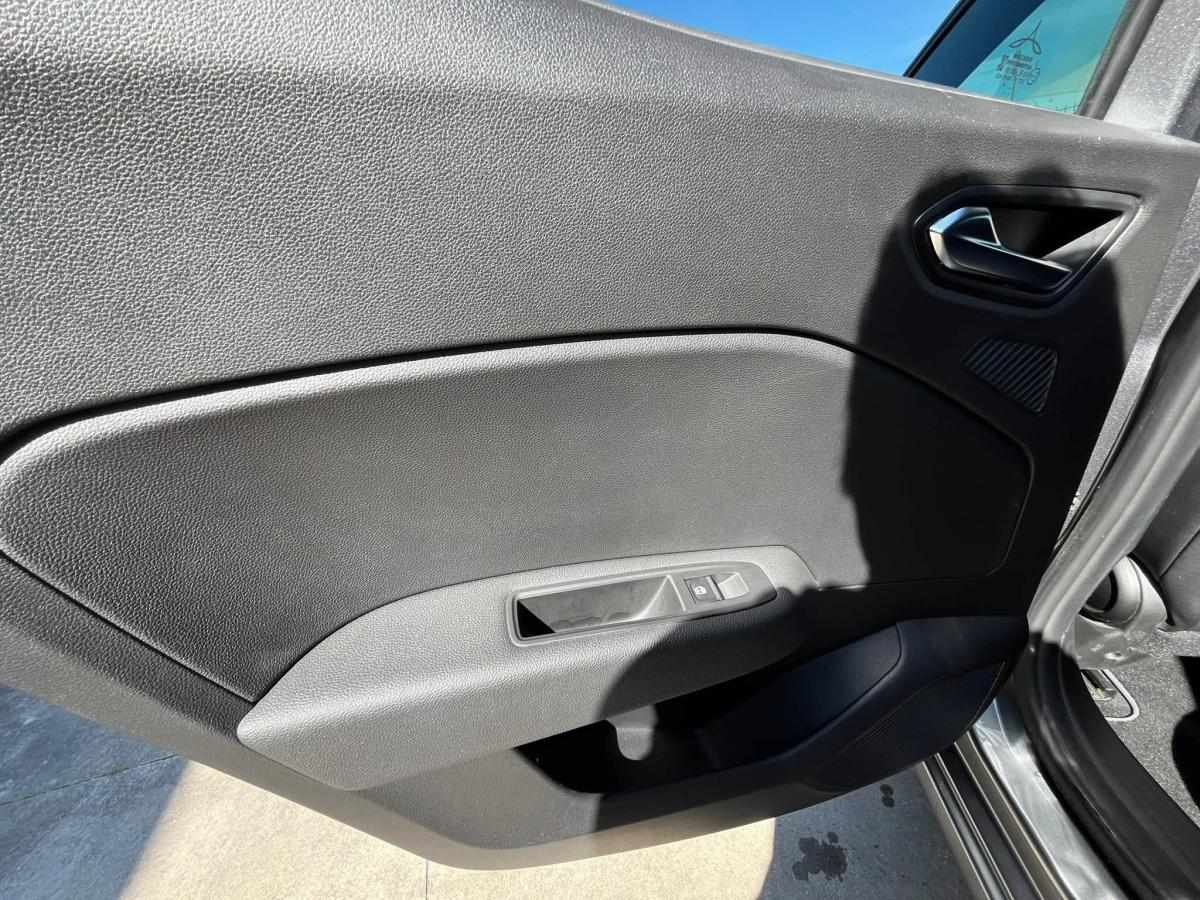 renault-clio-2024-gasolina-999cc