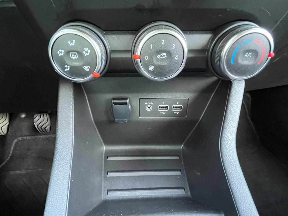 renault-clio-1-0-91cv-2023-gasolina-999cc