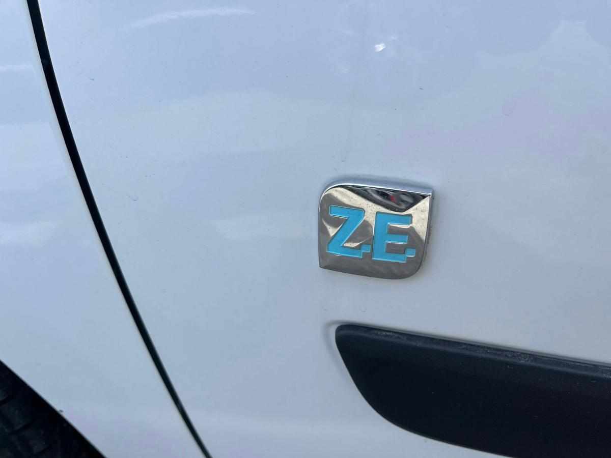renault-kangoo-22-kwh-2016-eletrico