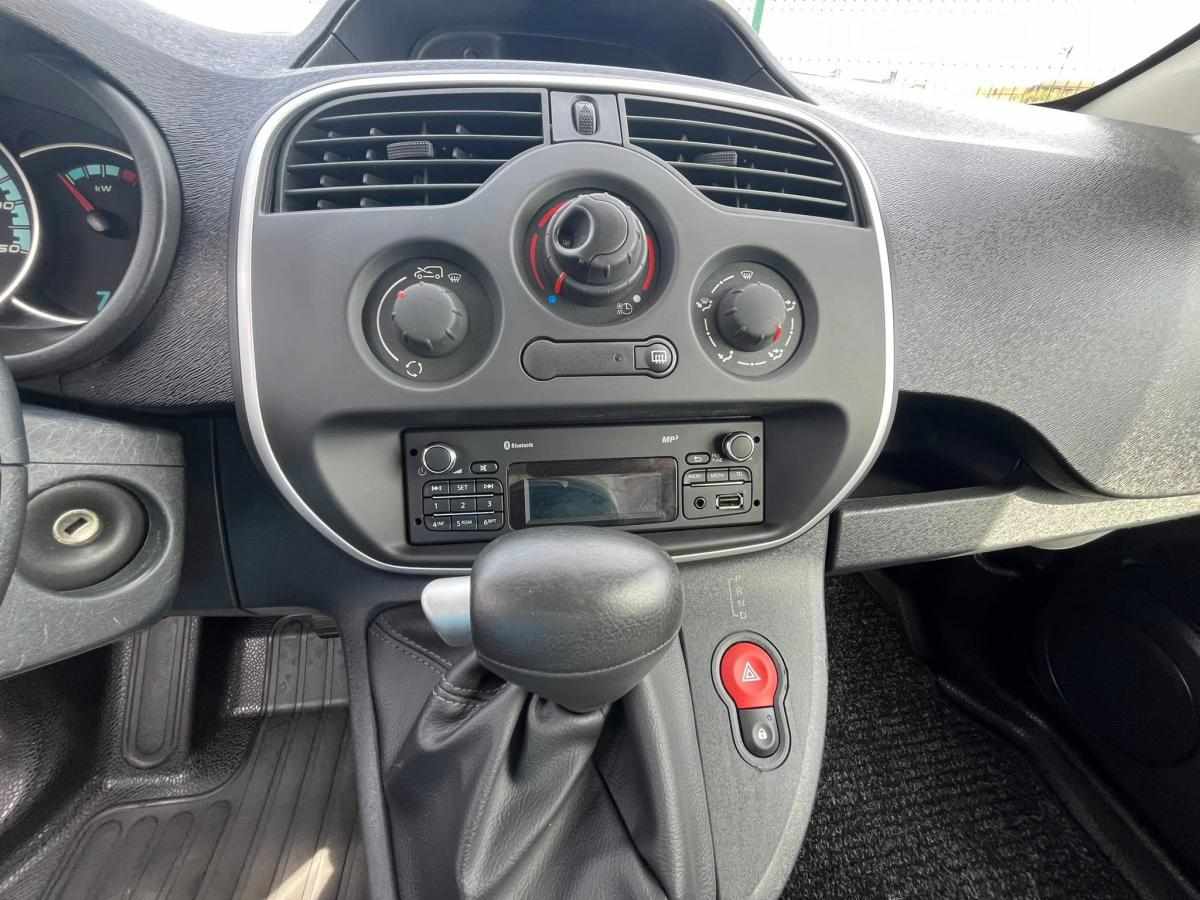 renault-kangoo-22-kwh-2016-eletrico