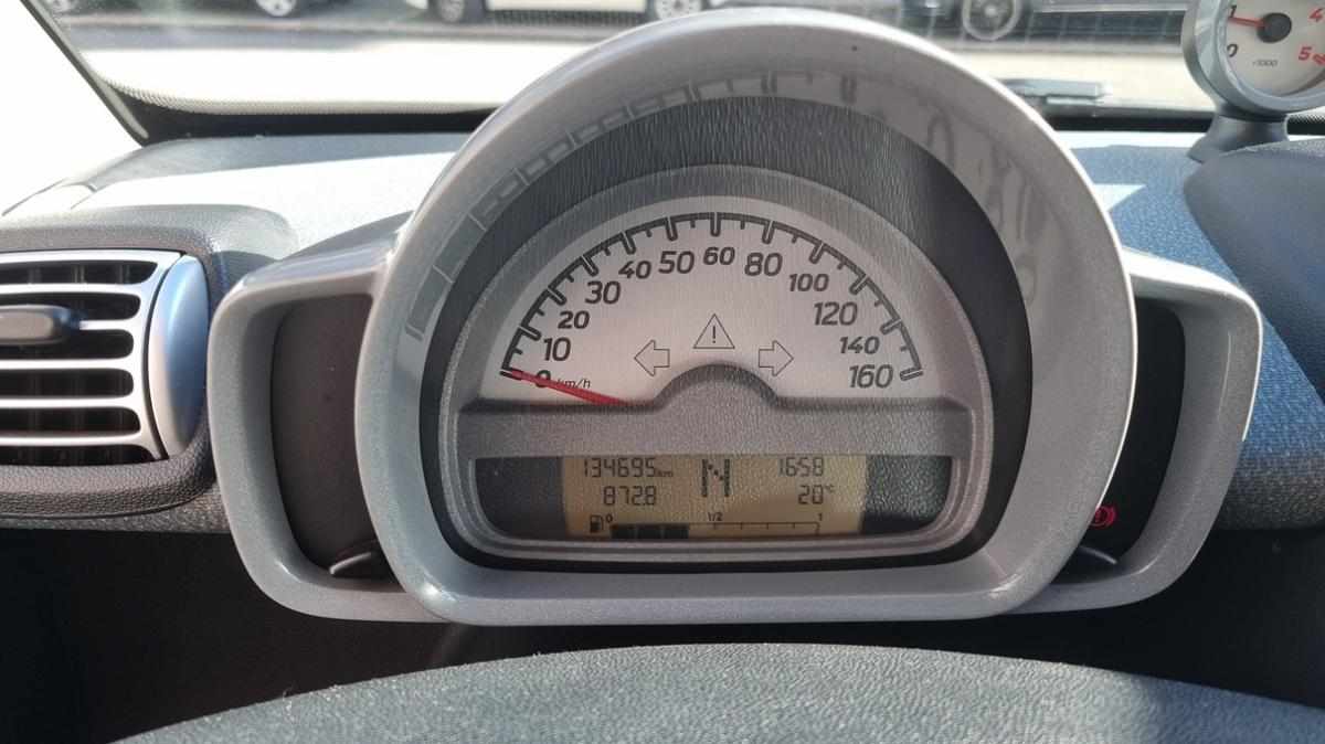 smart-fortwo-0-8-cdi-2009-diesel-799cc