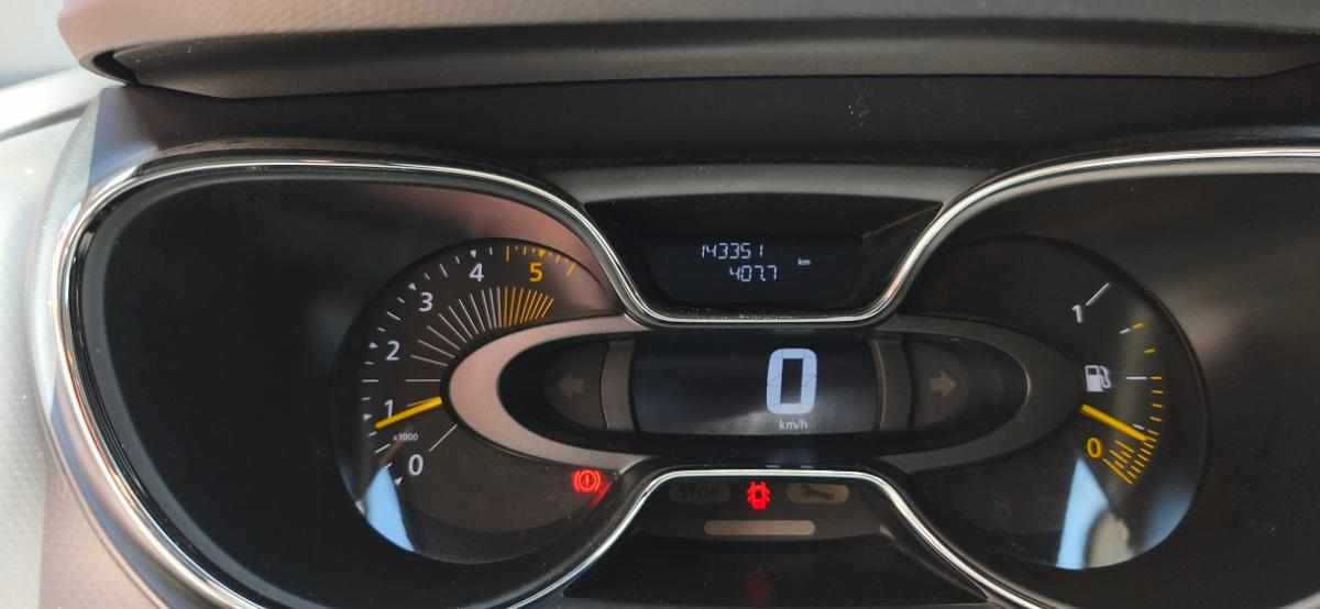 renault-captur-1-5-dci-2014-diesel-1461cc