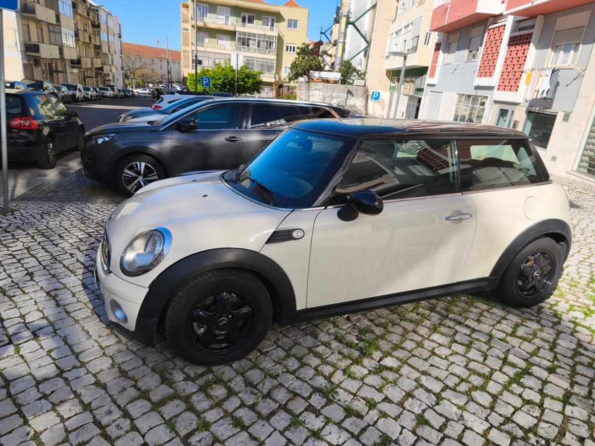 mini-hatch-d-2-0-2008-diesel-1560cc