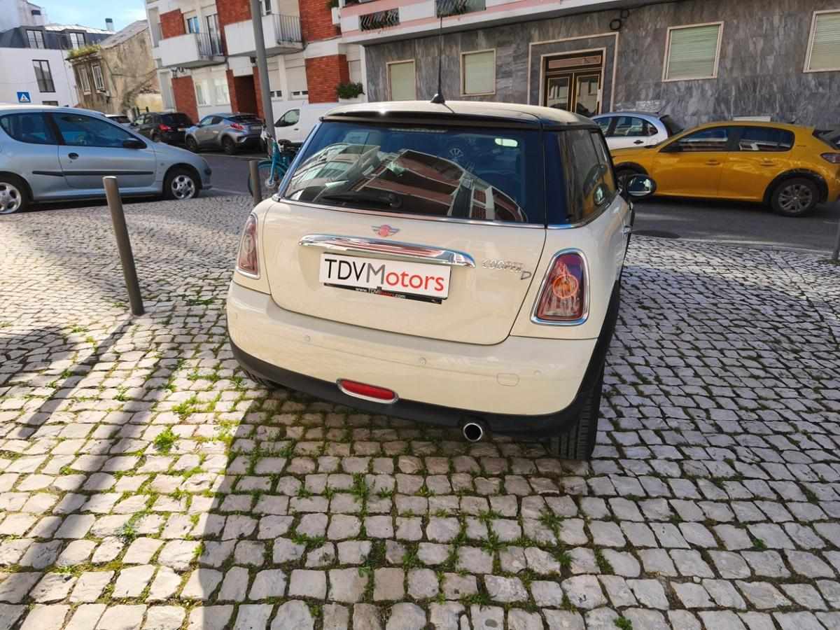 mini-hatch-d-2-0-2008-diesel-1560cc