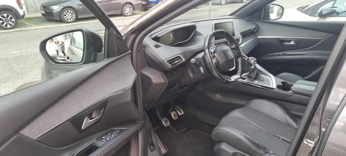 peugeot-5008-2019-diesel-1500cc