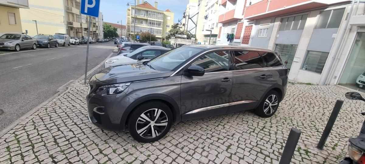 peugeot-5008-2019-diesel-1500cc