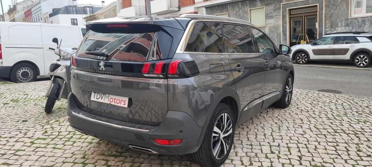 peugeot-5008-2019-diesel-1500cc