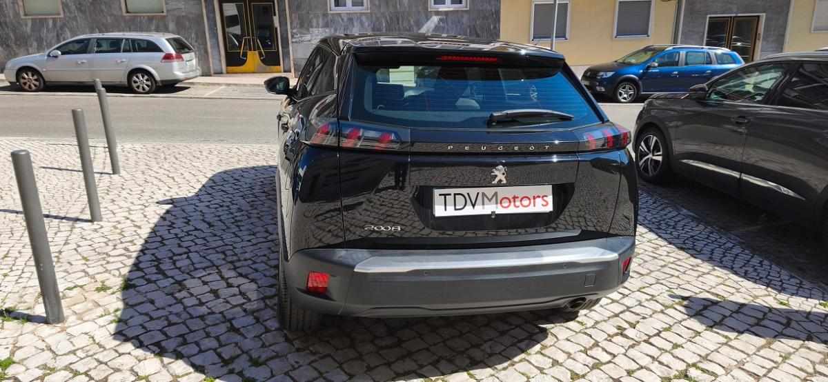 peugeot-2008-1-2-puretech-2021-gasolina-1199cc