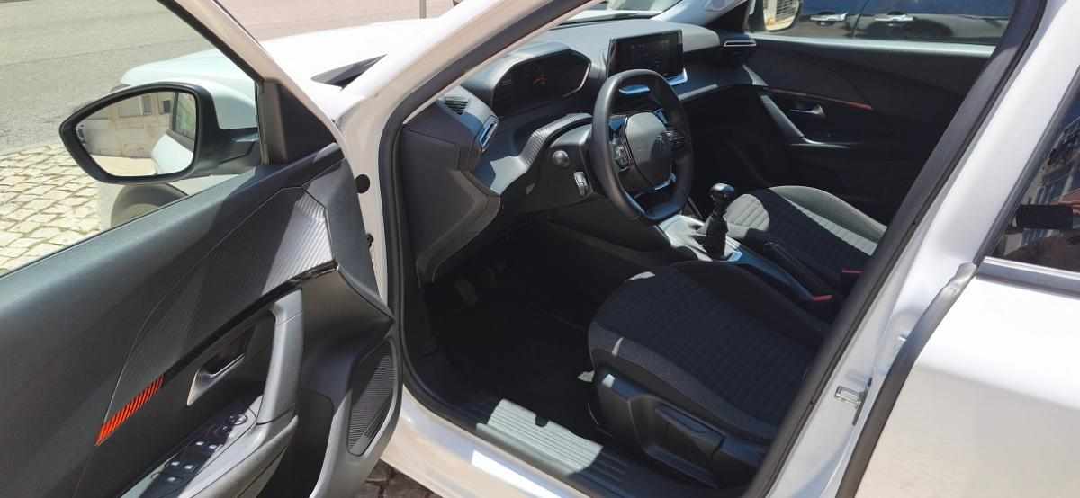 peugeot-2008-1-2-puretech-2021-gasolina-1199cc