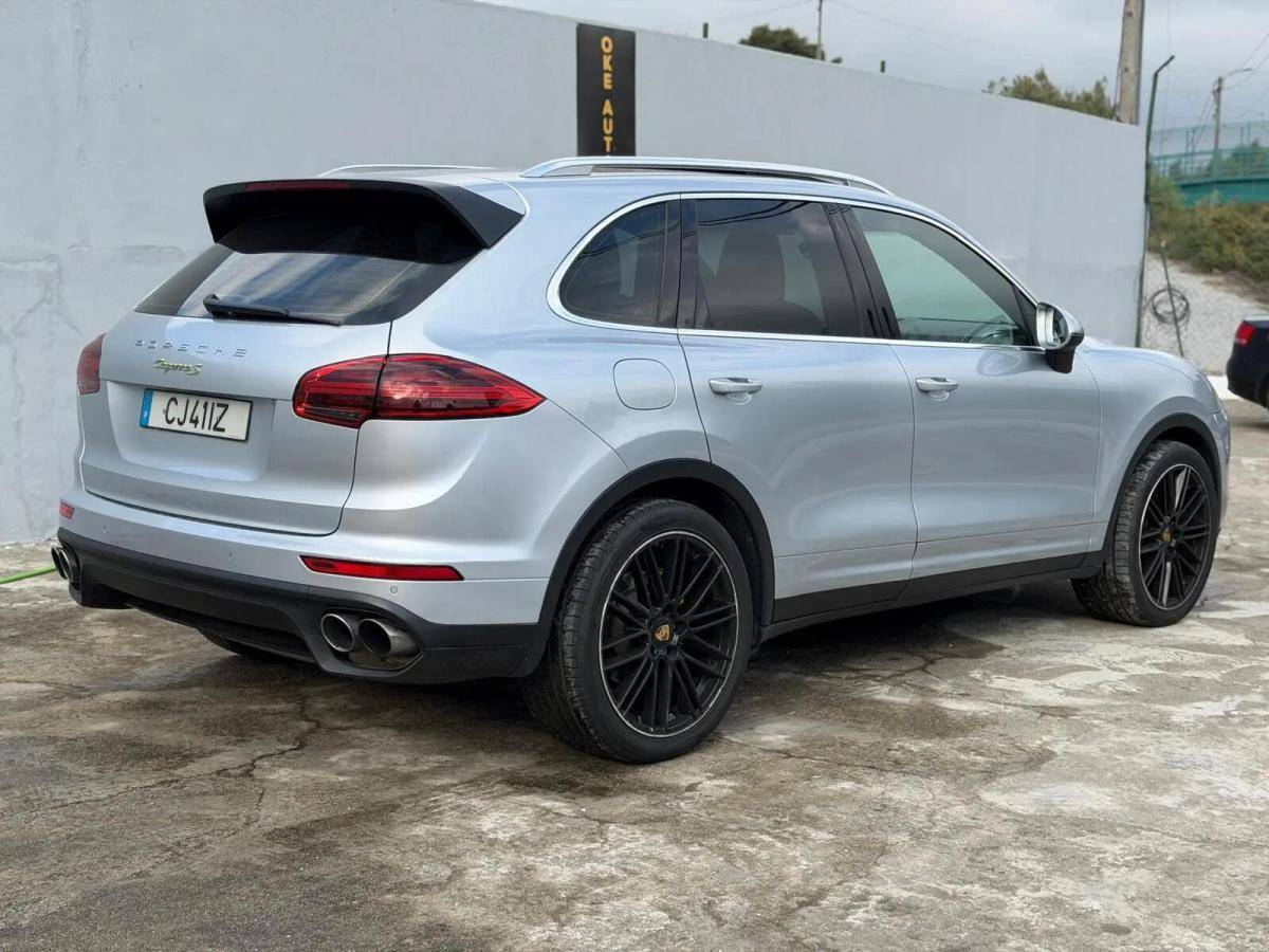 porsche-cayenne-2015-hibrido-a-gasolina-2995cc