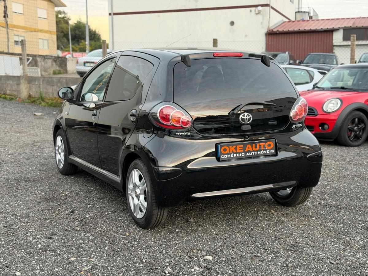 toyota-aygo-1-0-vvt-i-2011-gasolina-998cc