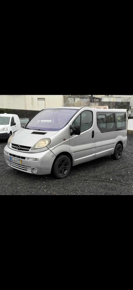 opel-vivaro-1-9-101cv-2005-diesel-1870cc