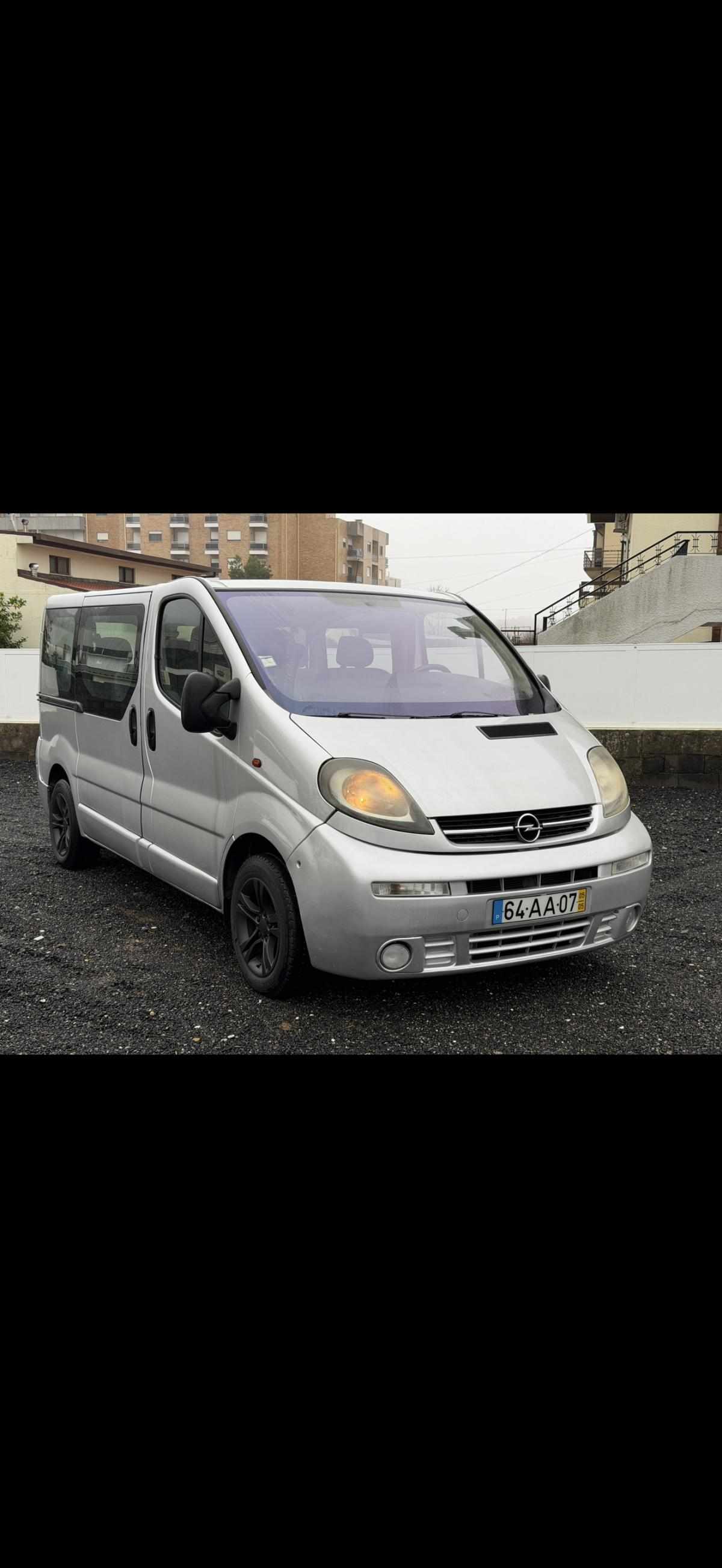 opel-vivaro-1-9-101cv-2005-diesel-1870cc