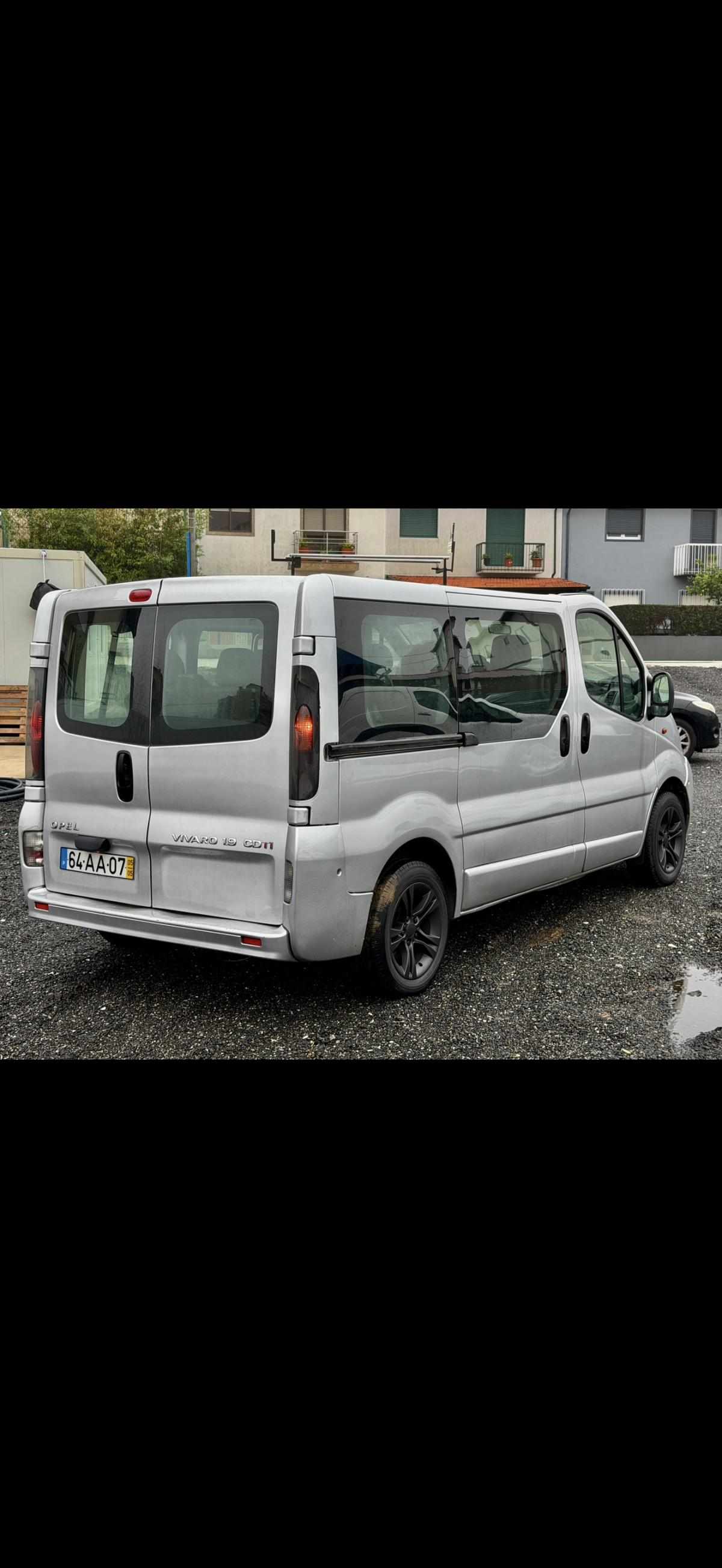 opel-vivaro-1-9-101cv-2005-diesel-1870cc