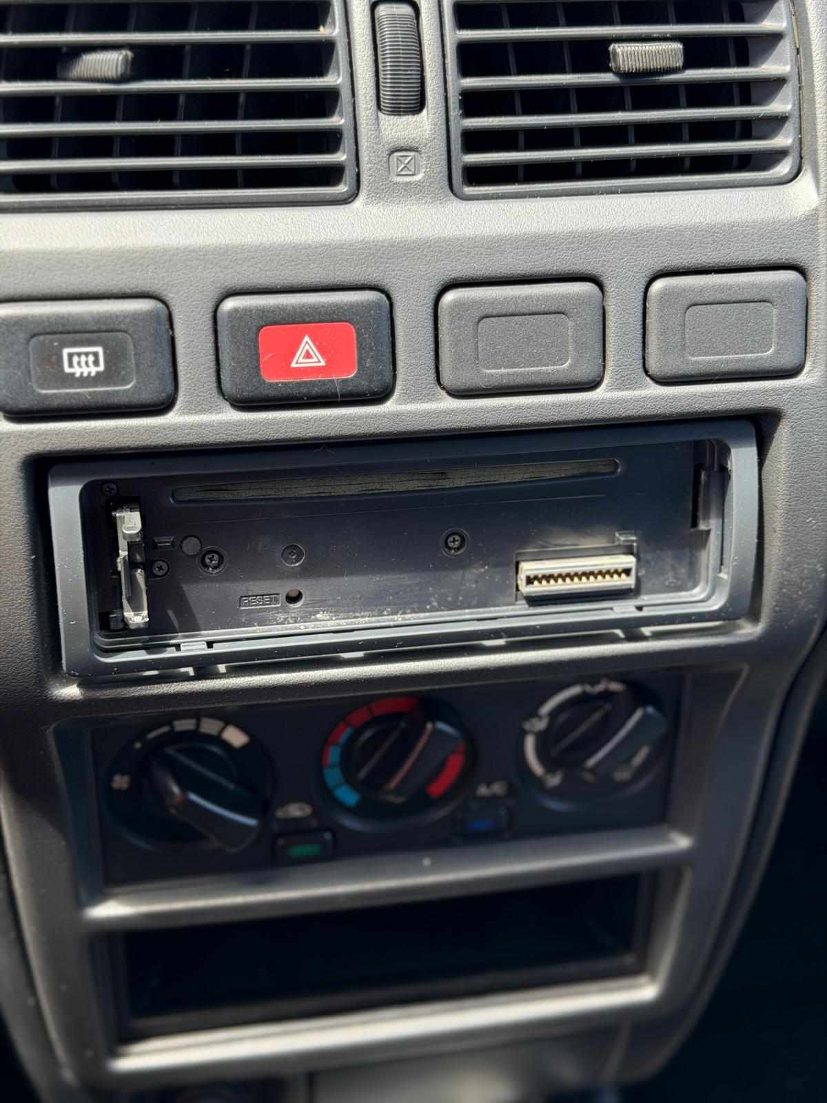 nissan-almera-2-0-75cv-2000-diesel-1974cc
