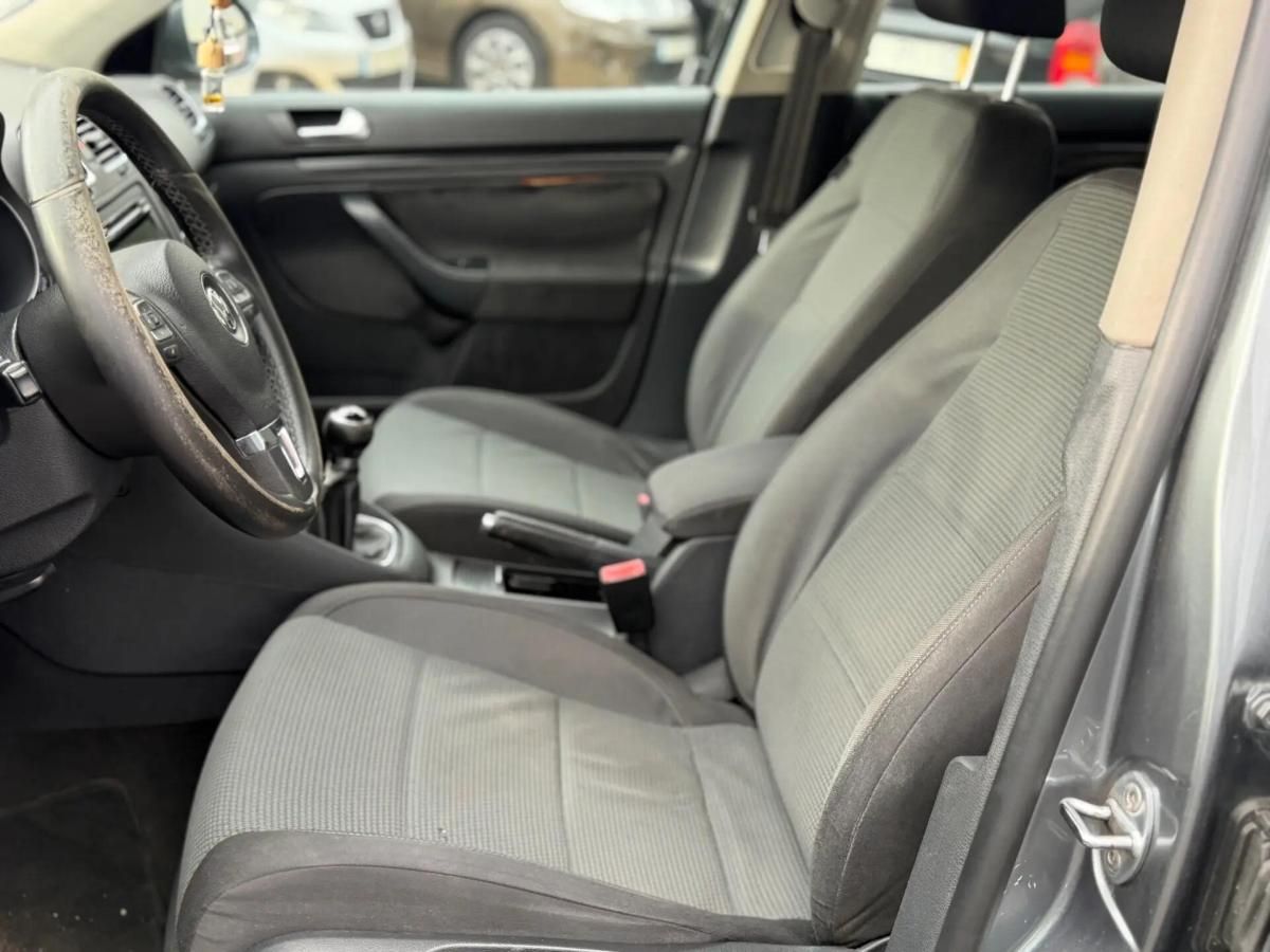 volkswagen-golf-variant-2011-diesel-1560cc